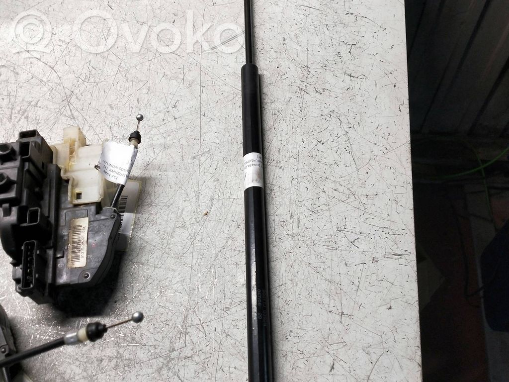 Hyundai Sonata Vérin, capot-moteur 