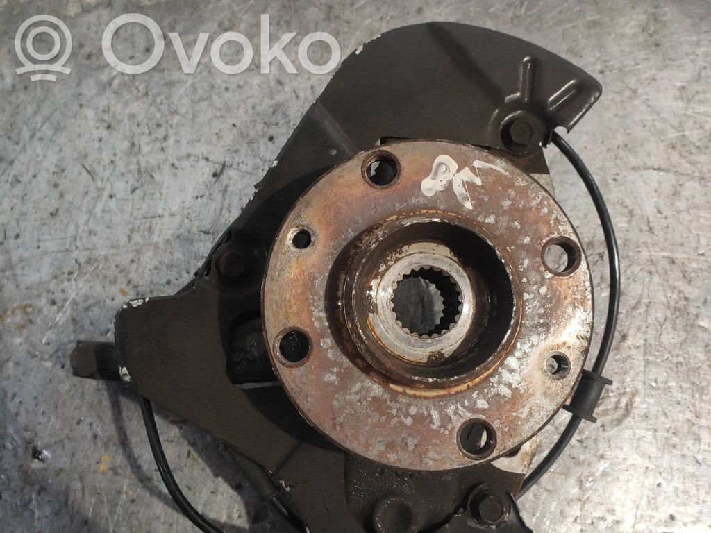 Front wheel hub spindle knuckle