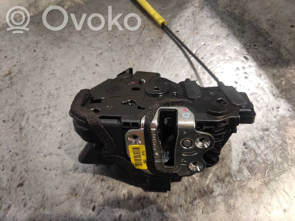 KIA Rio Etuoven lukon moottori 