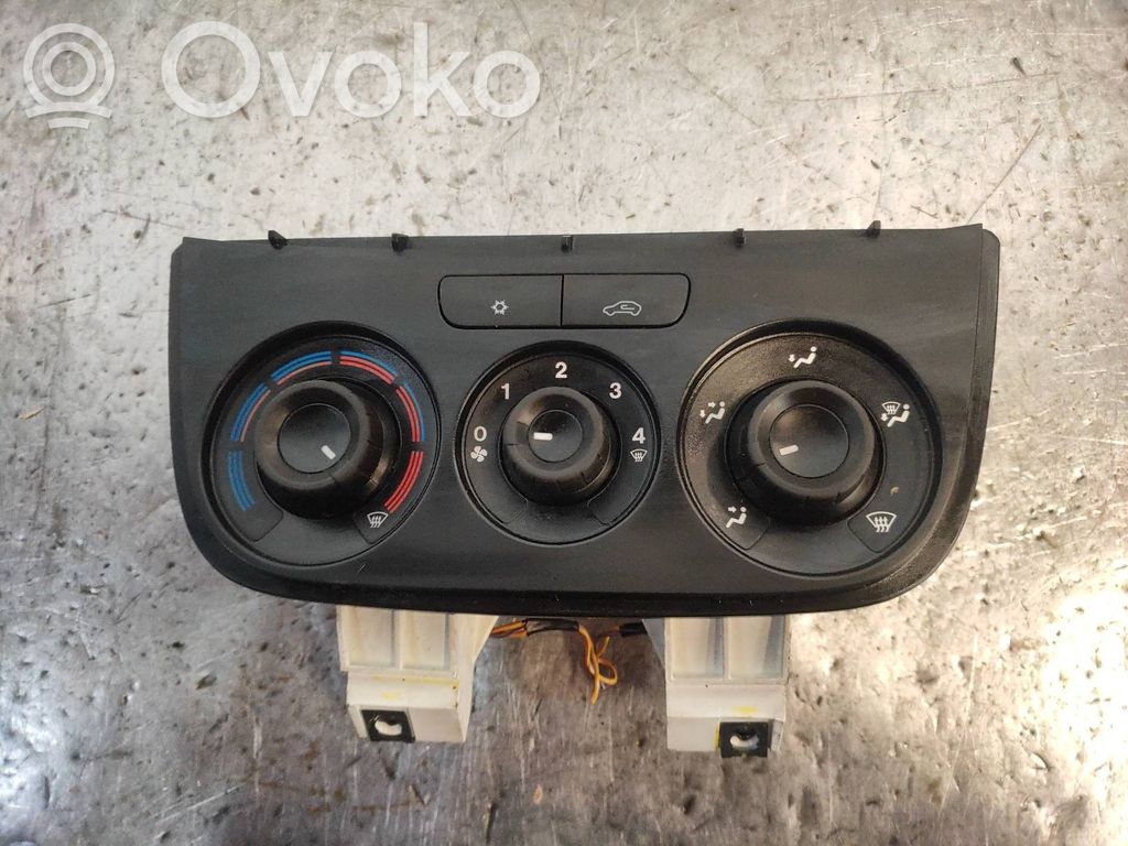 Opel Combo C Air conditioner control unit module 