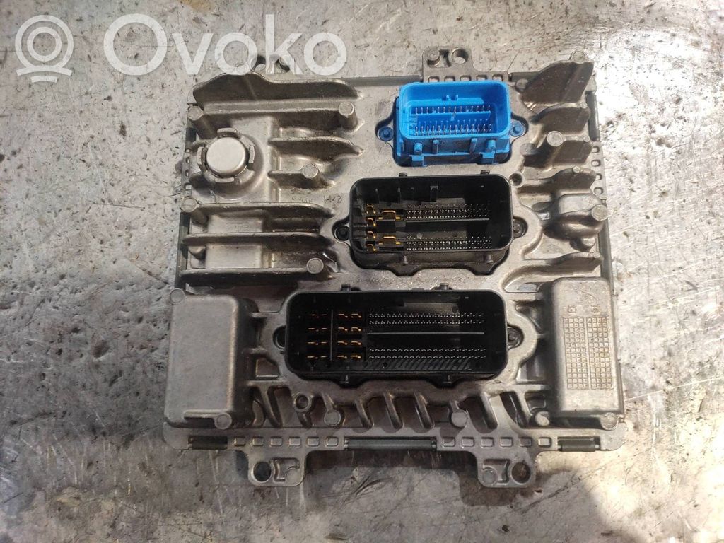 Opel Corsa E Engine control unit/module 