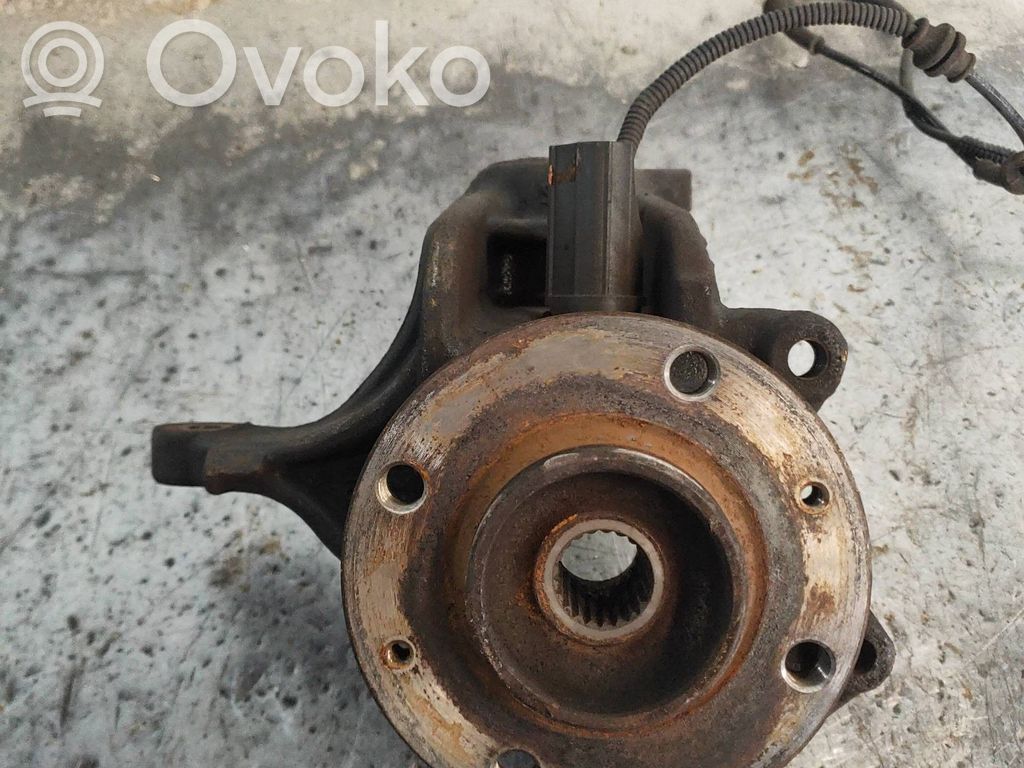 Front wheel hub spindle knuckle