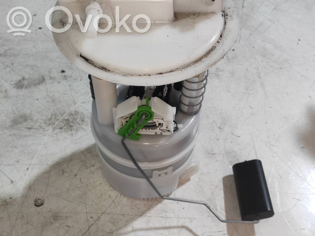 Bomba interna de combustible   172021485R,100102280