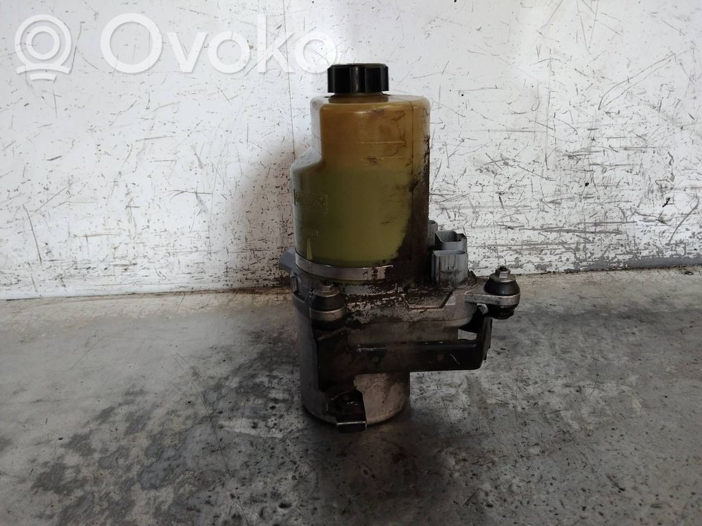 Ohjaustehostimen pumppu   20TDCI