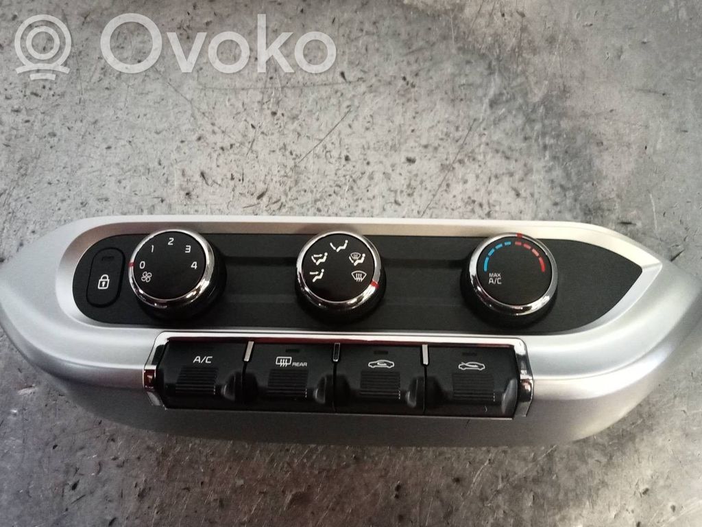 KIA Rio Air conditioner control unit module 