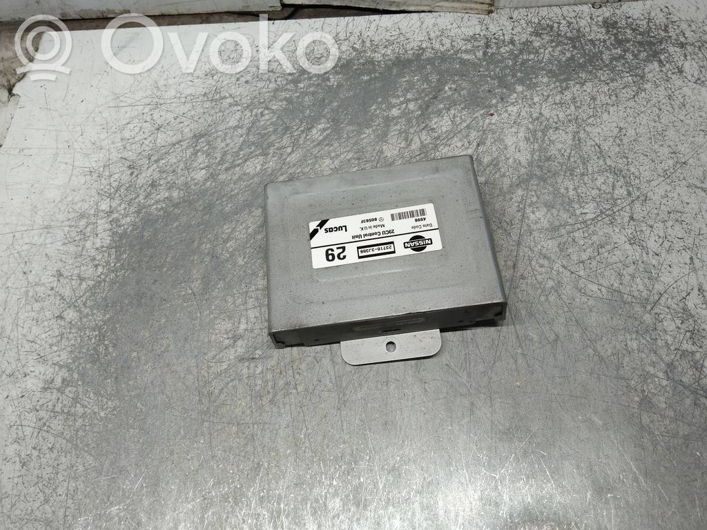 Nissan Primera Engine control unit/module 