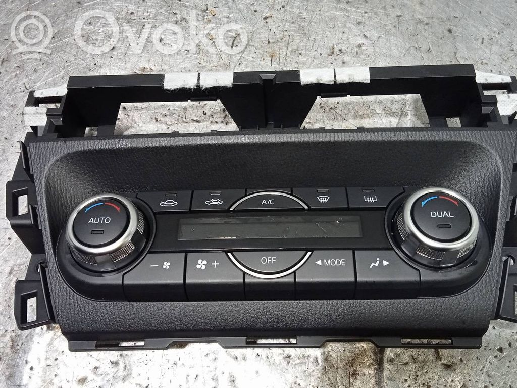 Mazda 3 III Air conditioner control unit module 