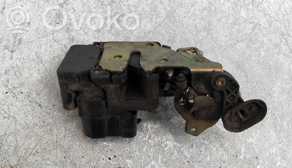 Motor de cierre de puerta trasera