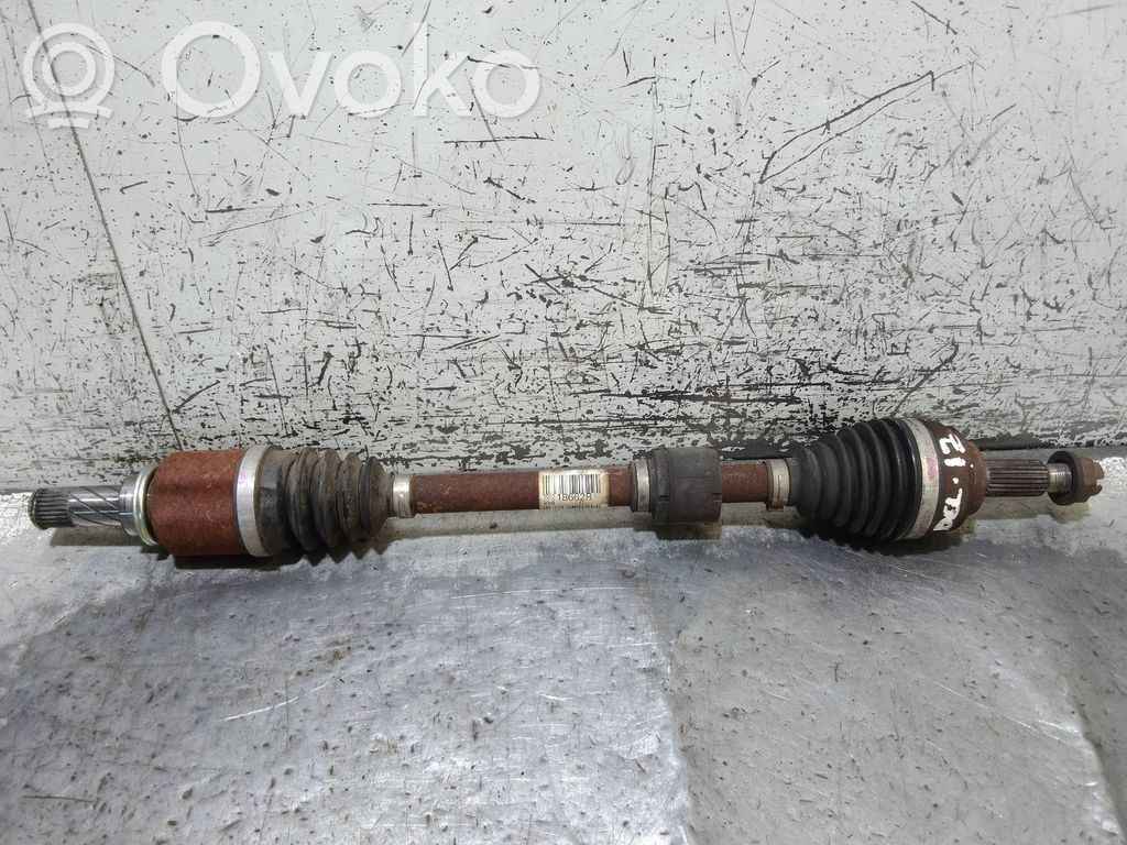 Renault Clio III Priekinis pusašis 