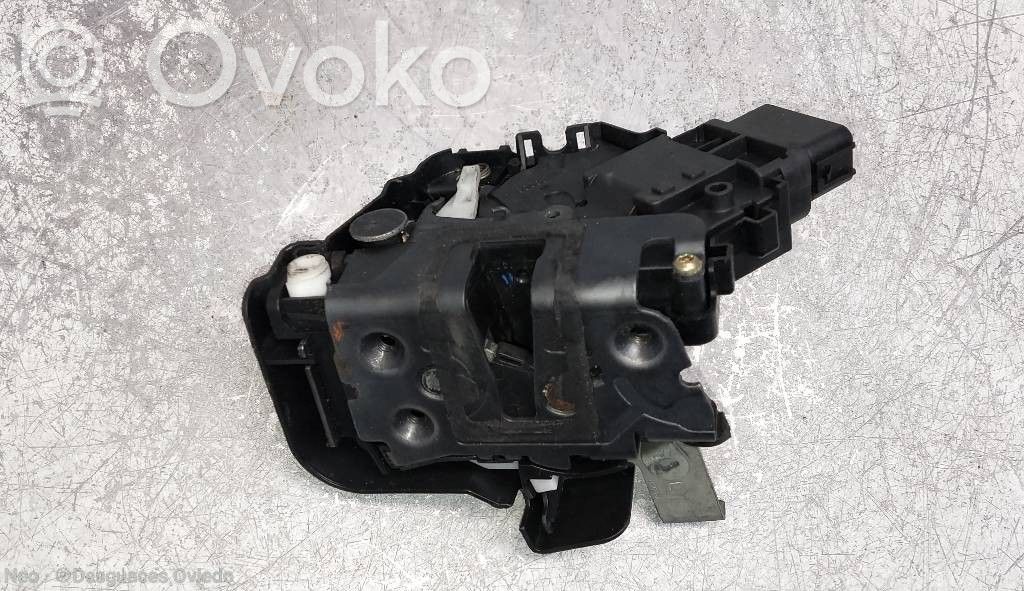 Motor de cierre de puerta trasera   4M5AR26413BB