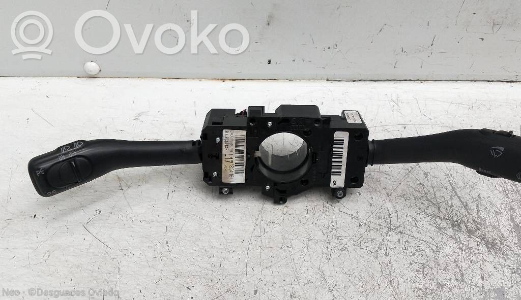 Interruptor de control del panel de luces   8L0953513S