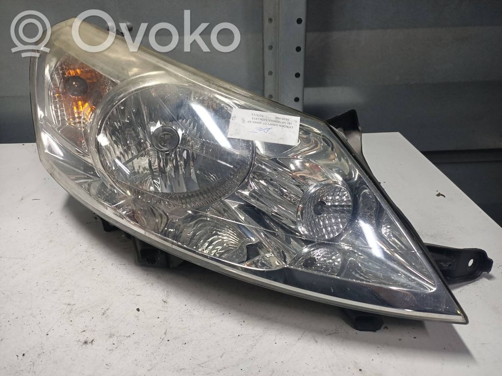 Priekšējais lukturis   89902604