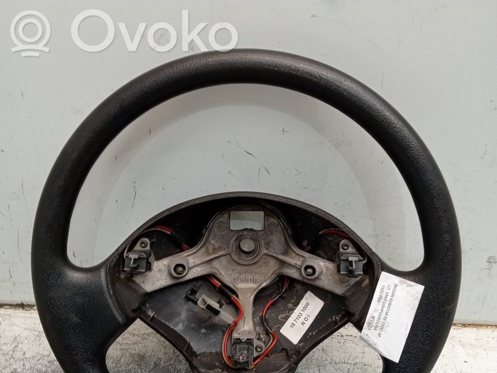Nissan Kubistar Stūre 