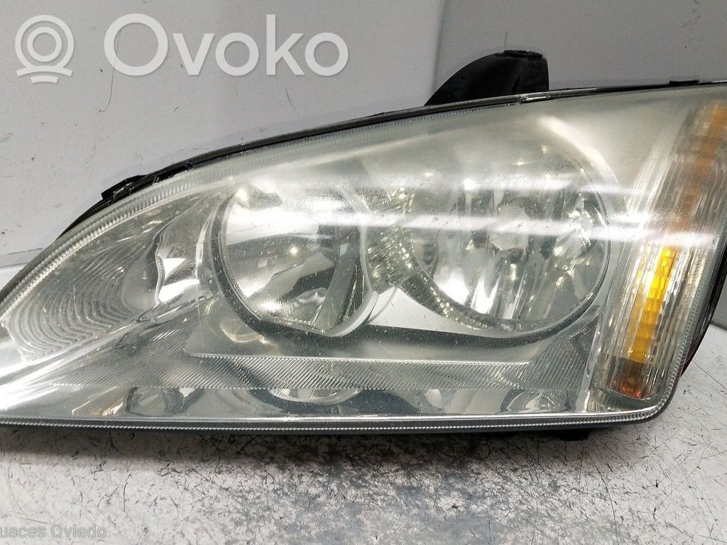 Ford Focus Headlight/headlamp 