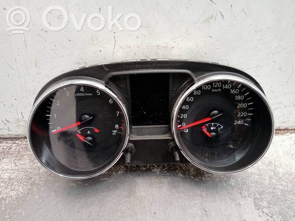 Nissan Qashqai Vitezometru (grup de instrumente) 