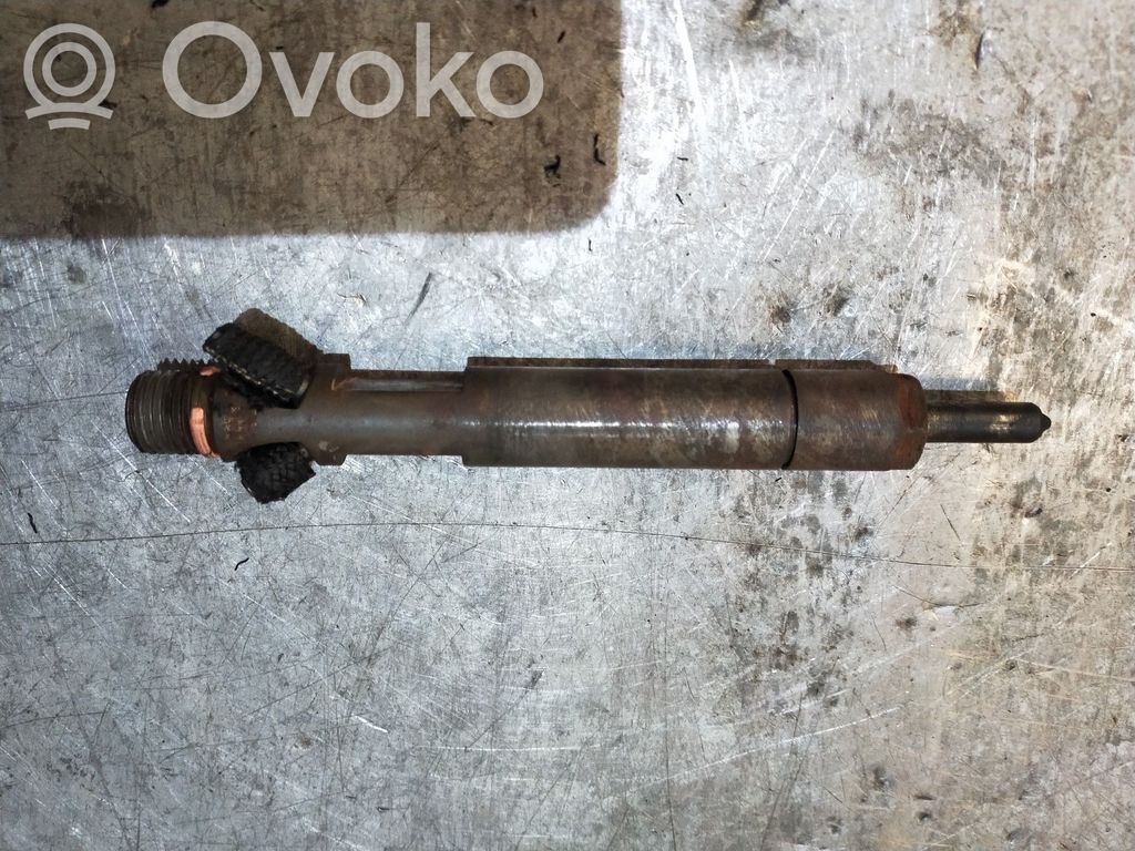 Fuel injector   JBB01702D,LUCAS