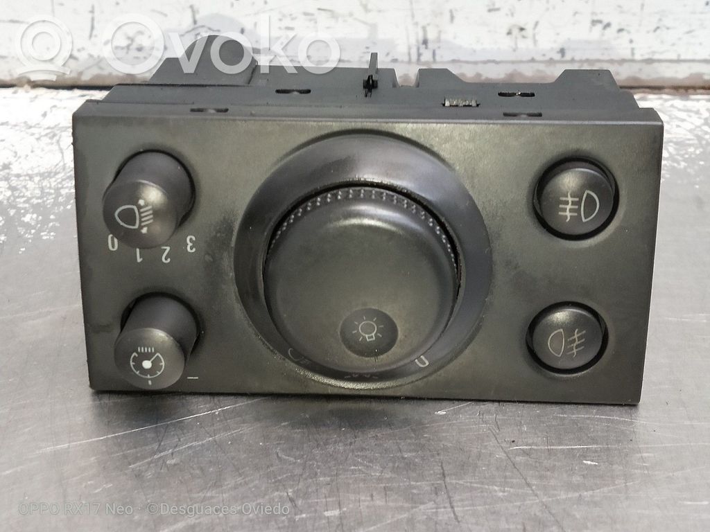 Panel lighting control switch   9185881