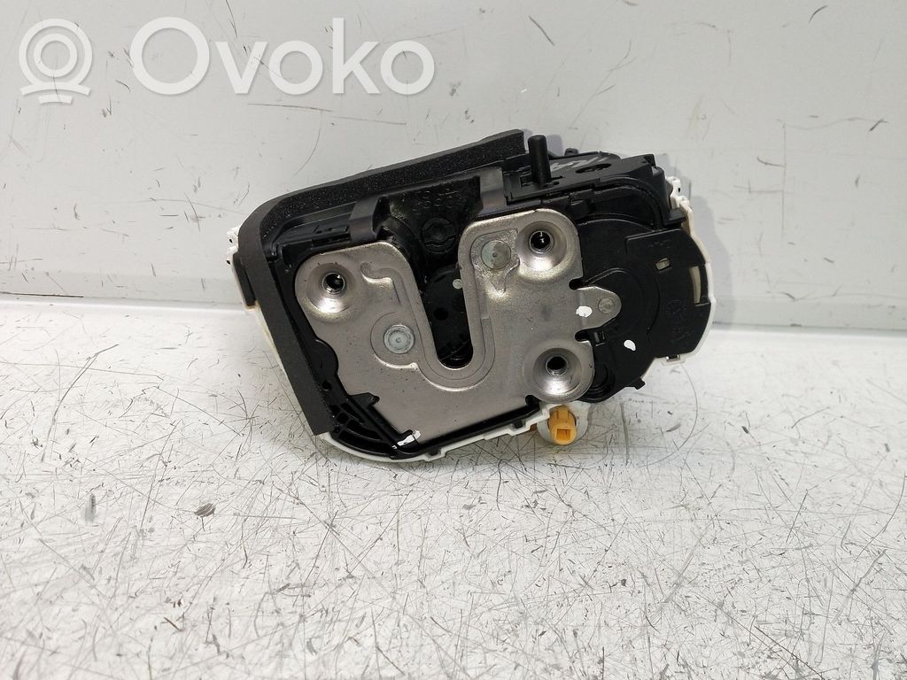 Motor de cierre de puerta trasera   10845782