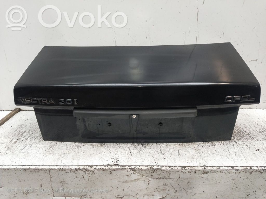 Parcel shelf