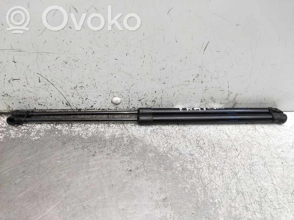 Nissan Qashqai Amortyzator klapy tylnej bagażnika 