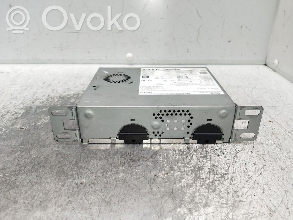 Renault Captur HiFi Audio sound control unit 