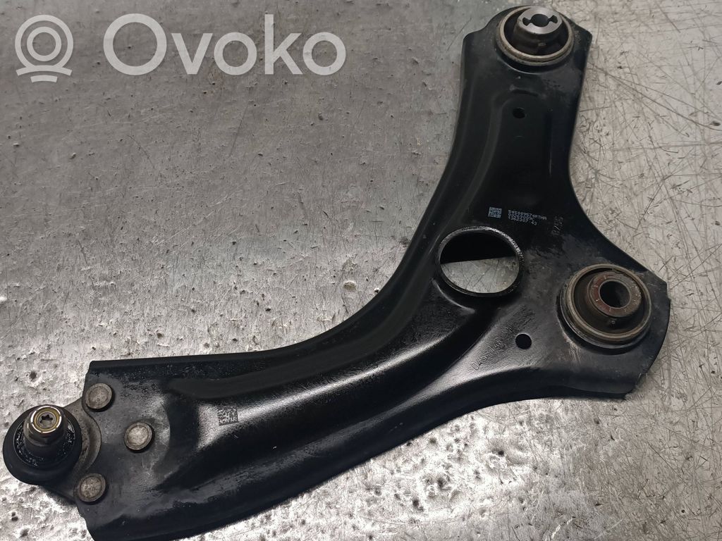 Renault Captur Front control arm 