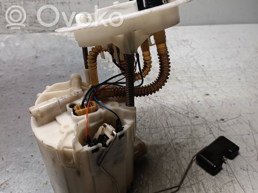 Bomba interna de combustible   8K0919050H,0580205001