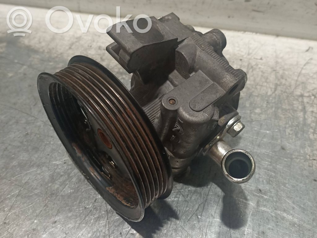 Servopumpe   2T143A696AK,18TDCI