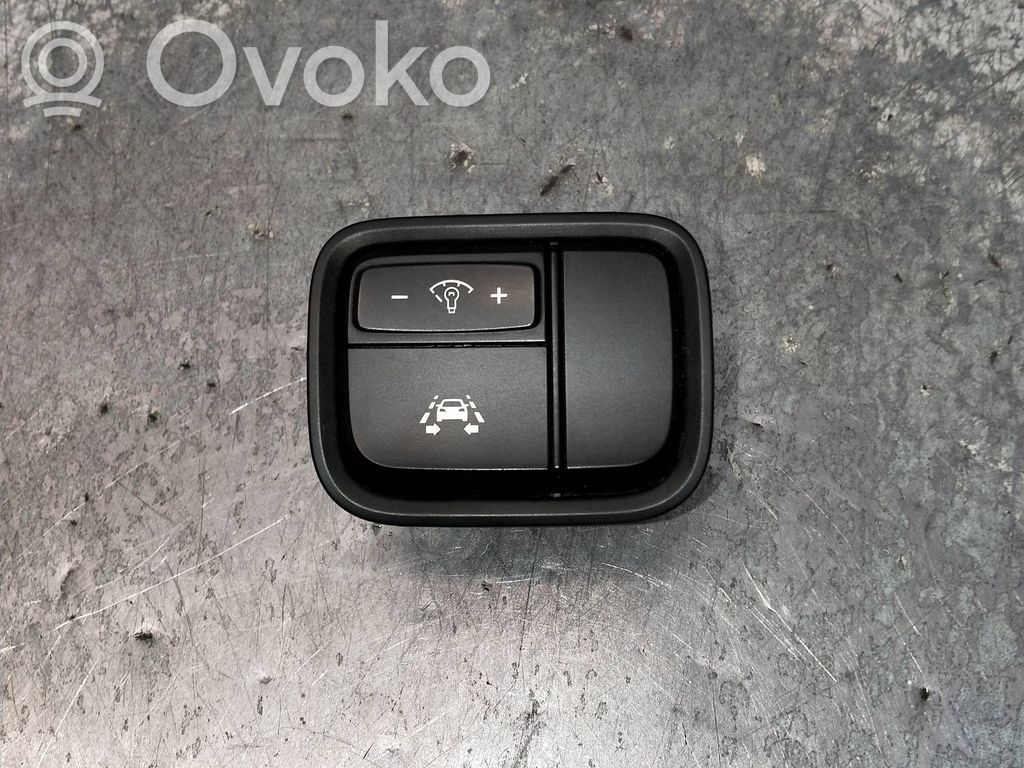 Other switches/knobs/shifts   93700D4090,130116B0024