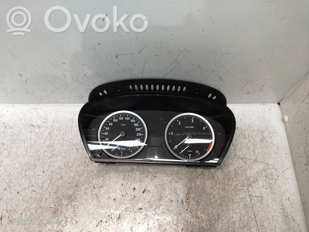 BMW 5 E60 E61 Nopeusmittari (mittaristo) 