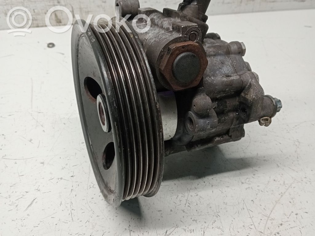 Mercedes-Benz E W210 Power steering pump 