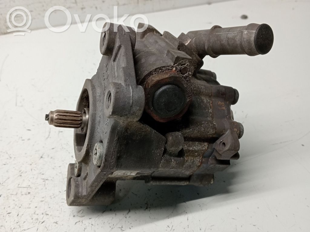 Audi A8 S8 D3 4E Power steering pump 