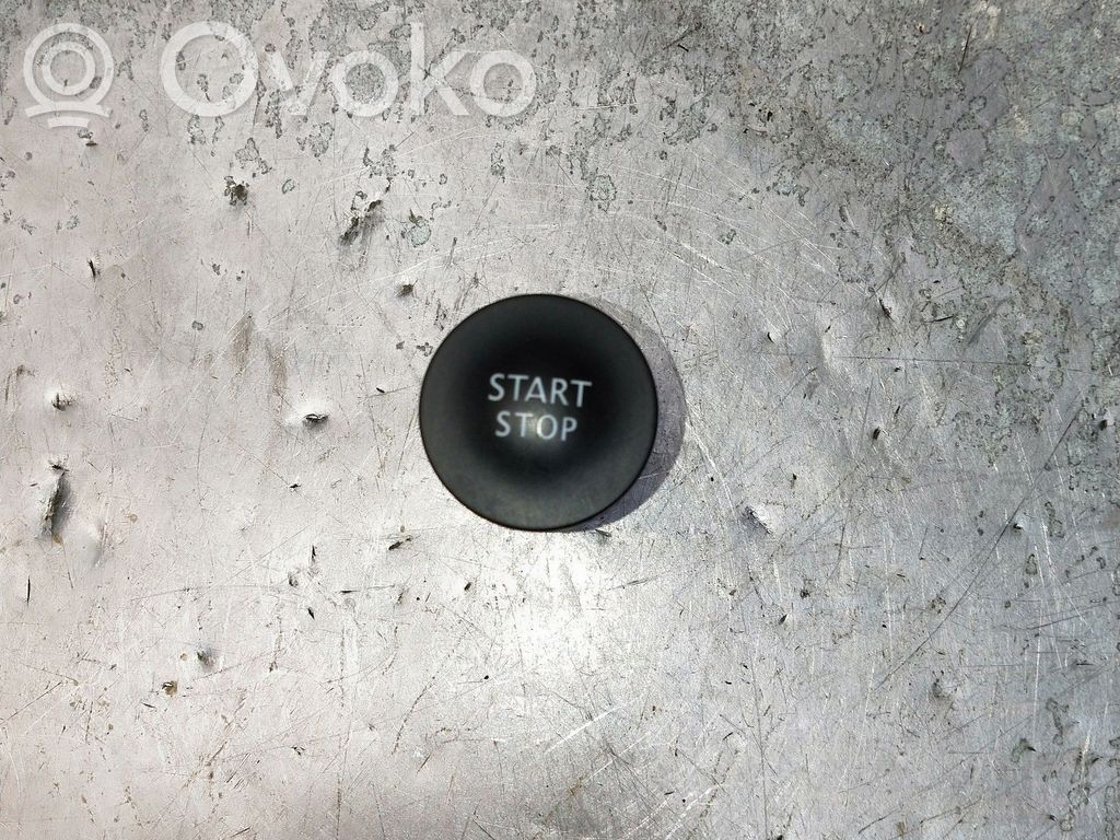 Renault Clio IV Ignition lock 