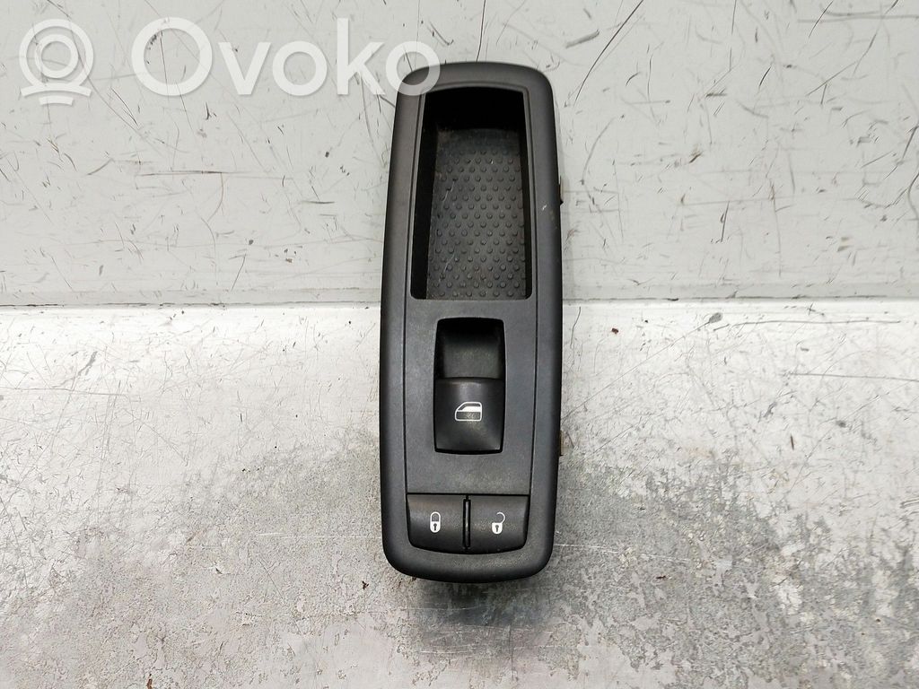 Chrysler Voyager Interruptor del elevalunas eléctrico 