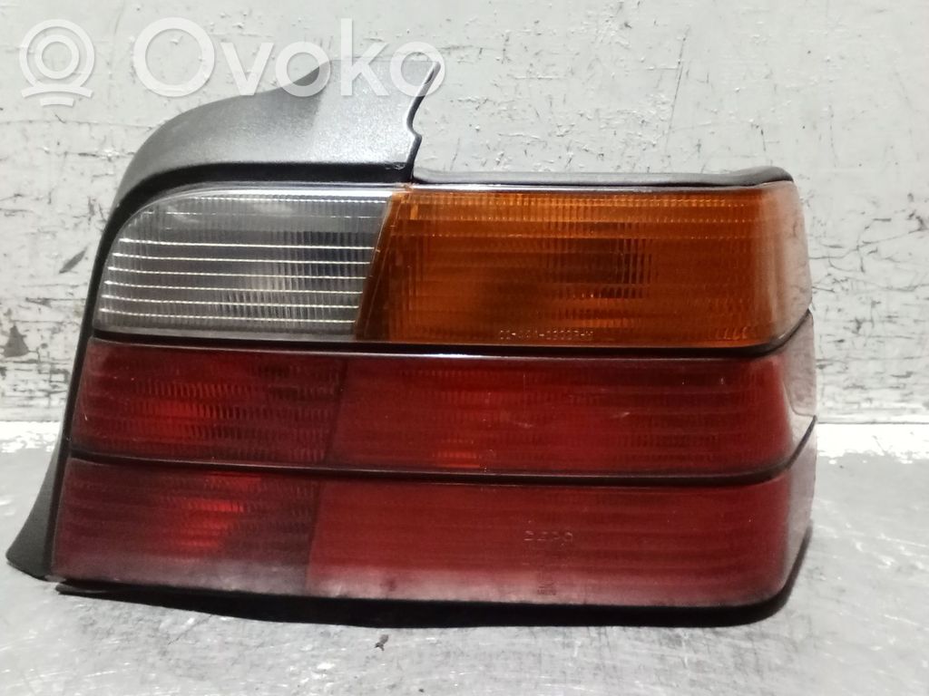 Lampa tylna   4P