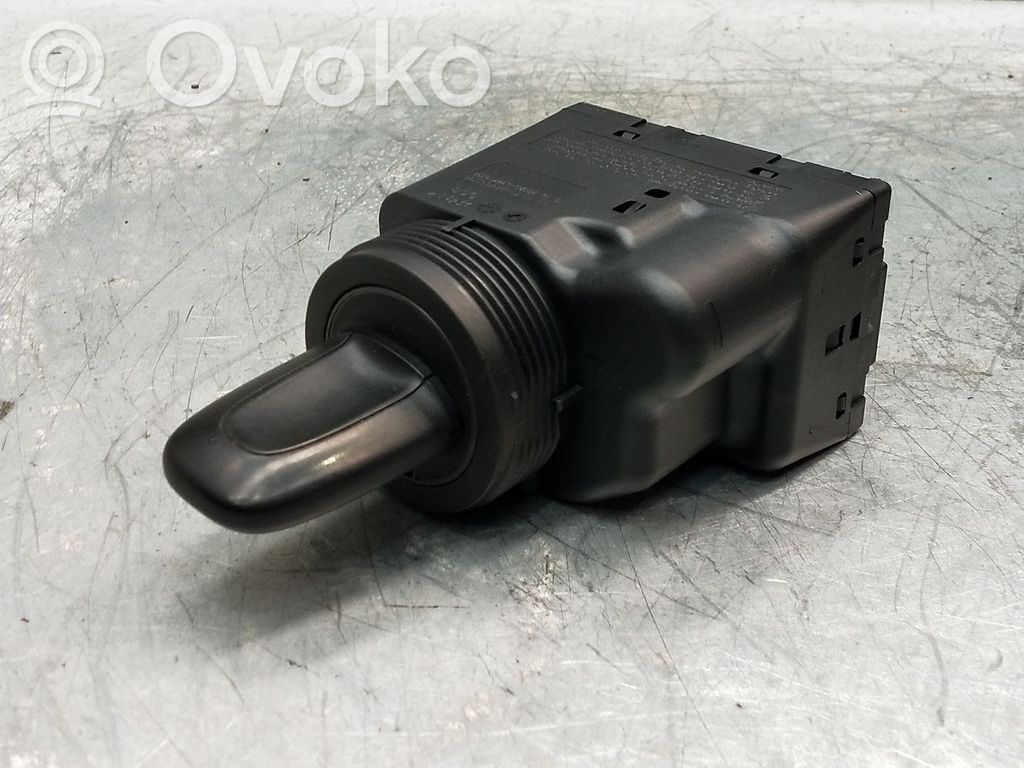 Virtalukko   7PP905865E
