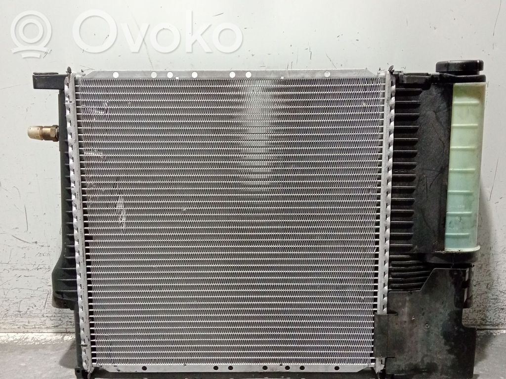 BMW 3 E36 Coolant radiator 