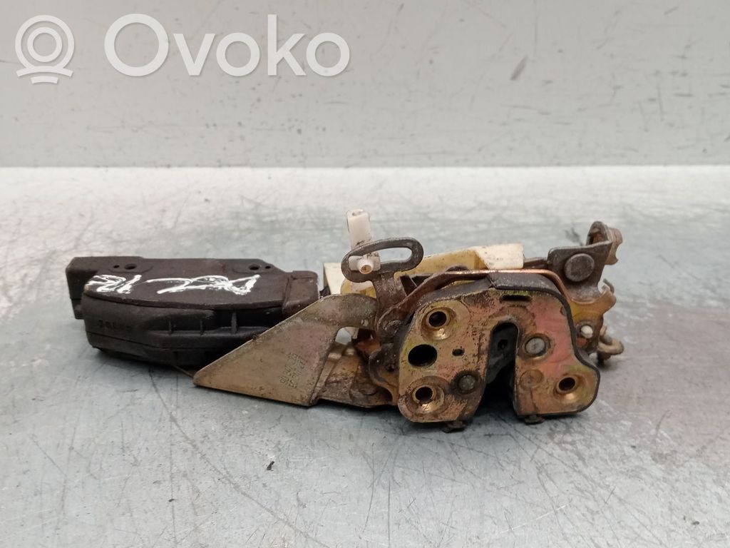 Opel Omega A Front door lock motor 