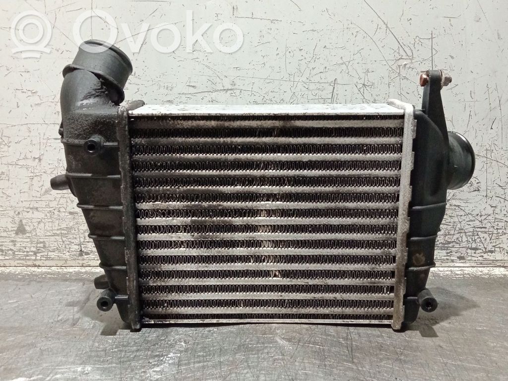 Alfa Romeo 156 Interkūlerio radiatorius 