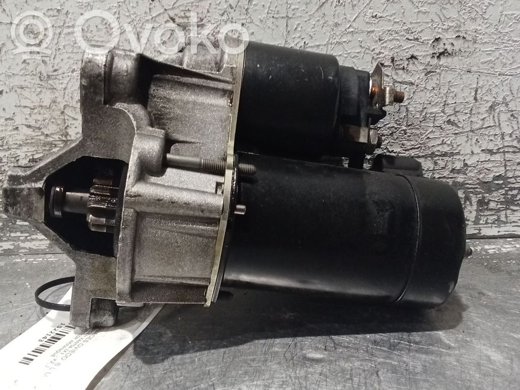 Motor de arranque   D6RA661