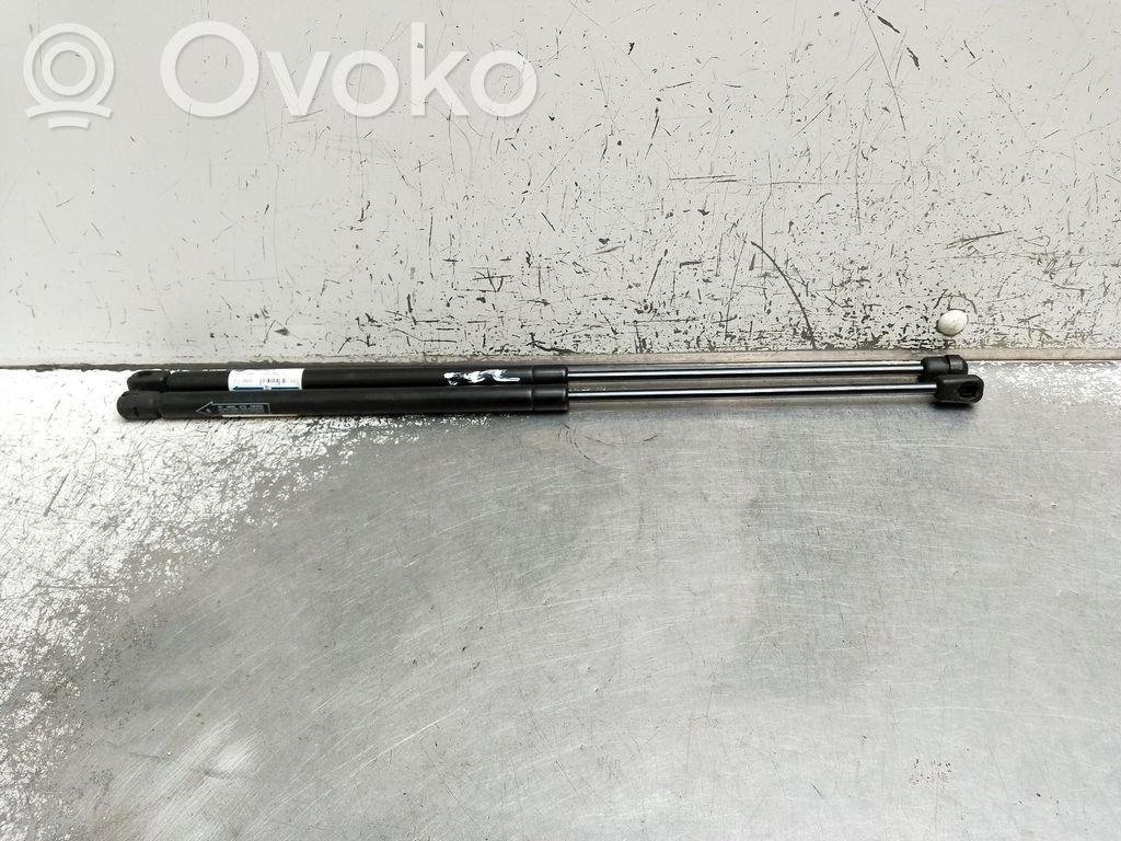 KIA Sorento Siłownik maski przedniej 
