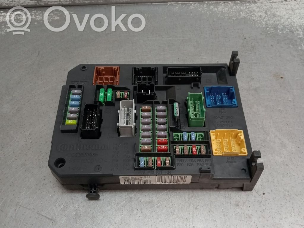 Citroen C4 Grand Picasso Katvealueen valvonnan ohjainlaite (BSM) 
