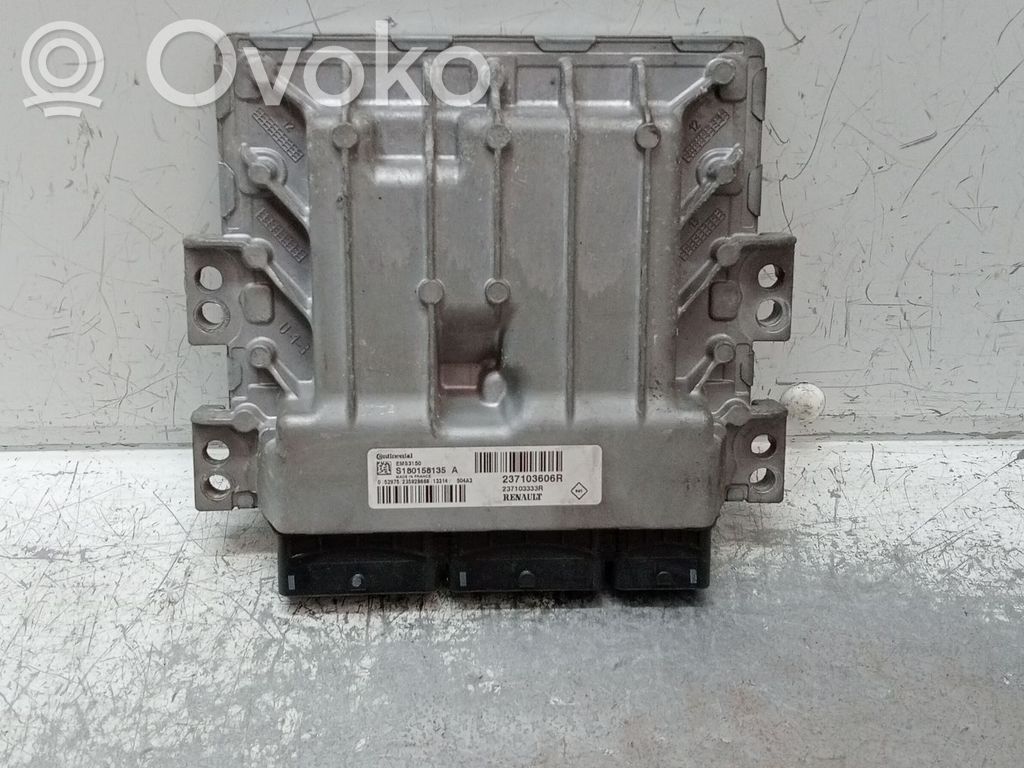 Renault Captur Engine control unit/module 
