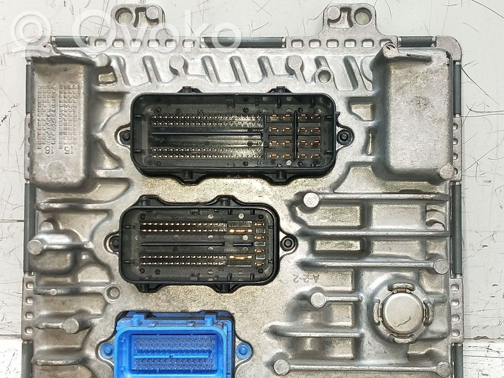 Opel Corsa E Variklio valdymo blokas 