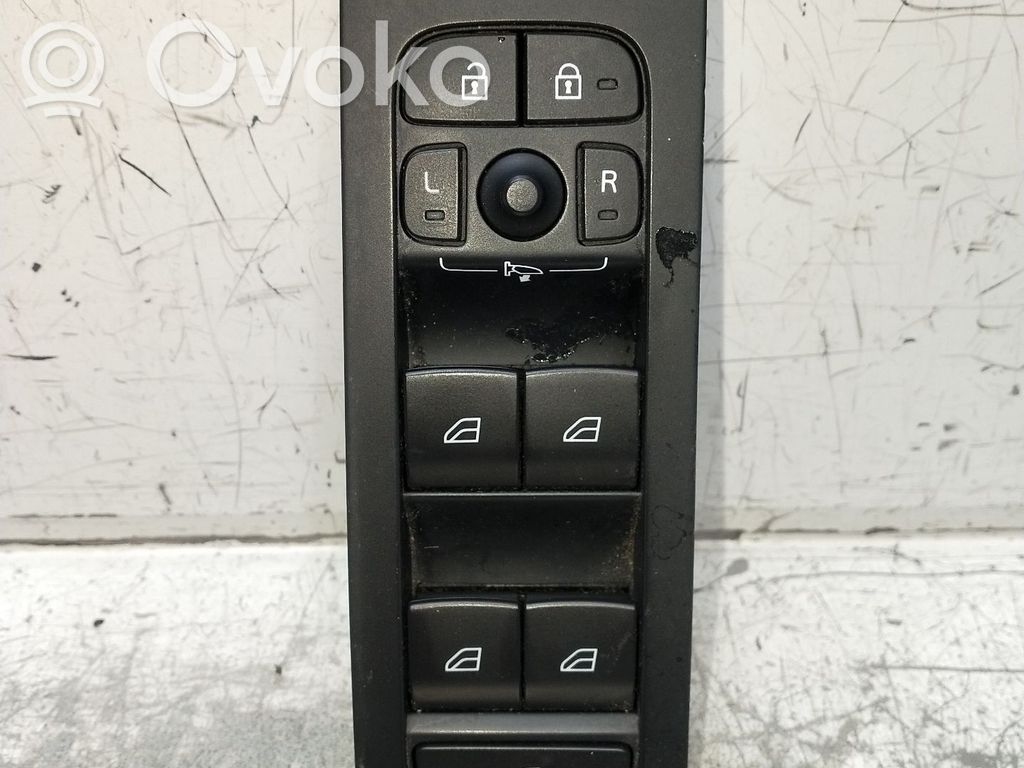 Volvo XC40 Przyciski szyb 