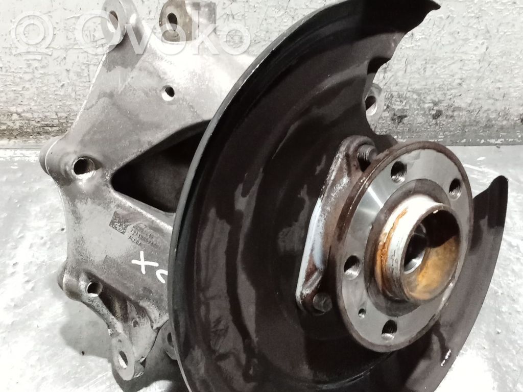 Volvo XC40 Mangueta de dirección de rueda trasera 