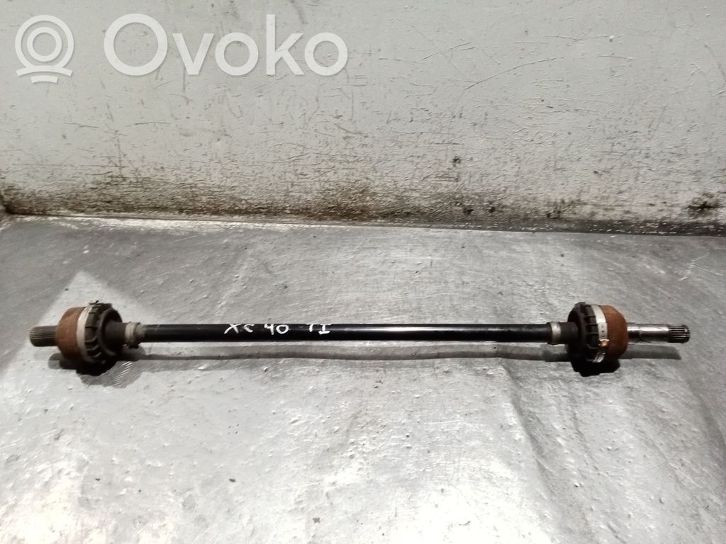 Volvo XC40 Galinis pusašis 