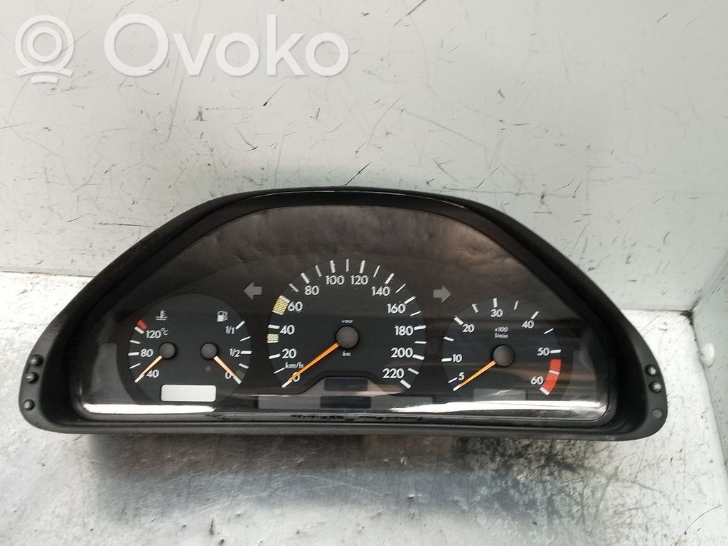 Mercedes-Benz E W210 Speedometer (instrument cluster) 
