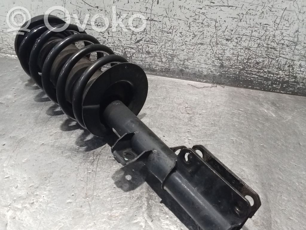 BMW X5 E53 Priekinis amortizatorius su spyruokle 