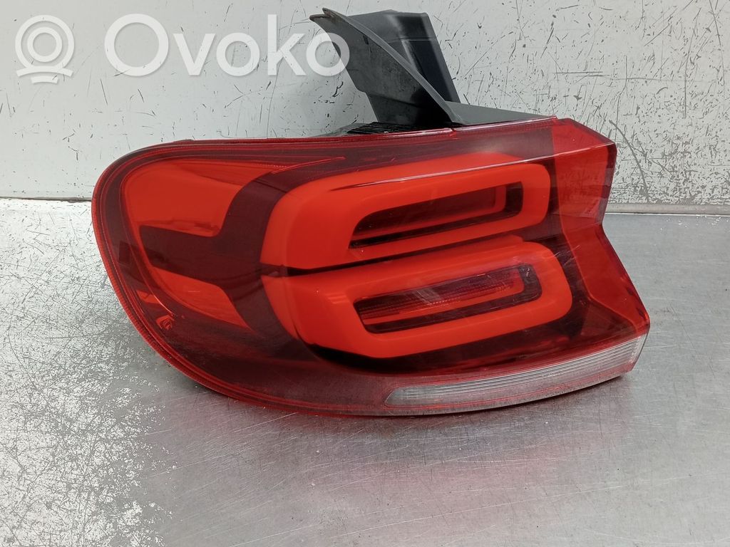 Citroen C5 Aircross Aizmugurējais lukturis virsbūvē 